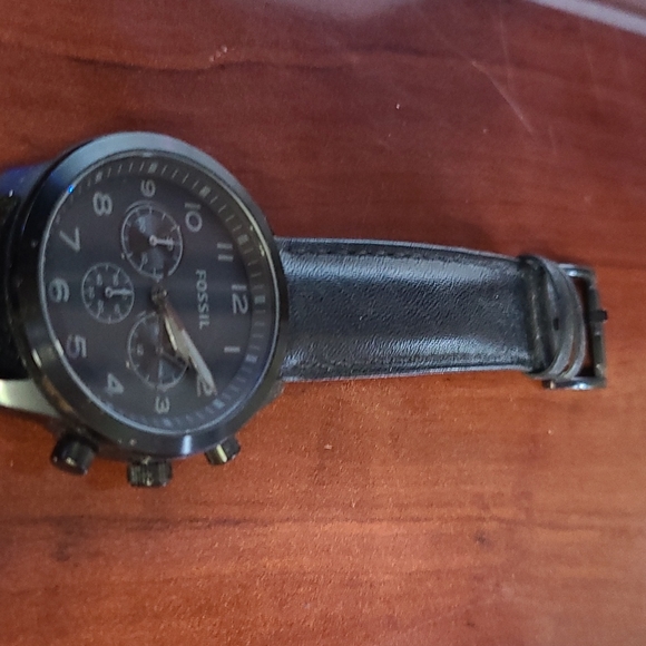 FOSSIL WATCH - Picture 8 of 8